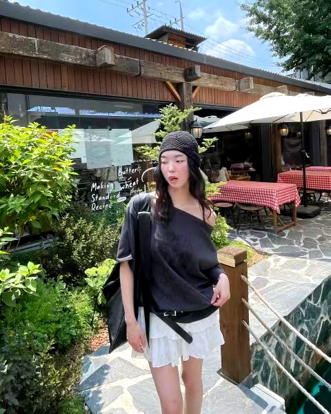 스타일리시한 캐주얼 여성 탑, 편안하고 통기성이 뛰어나며 여름에 완벽하게 어울림