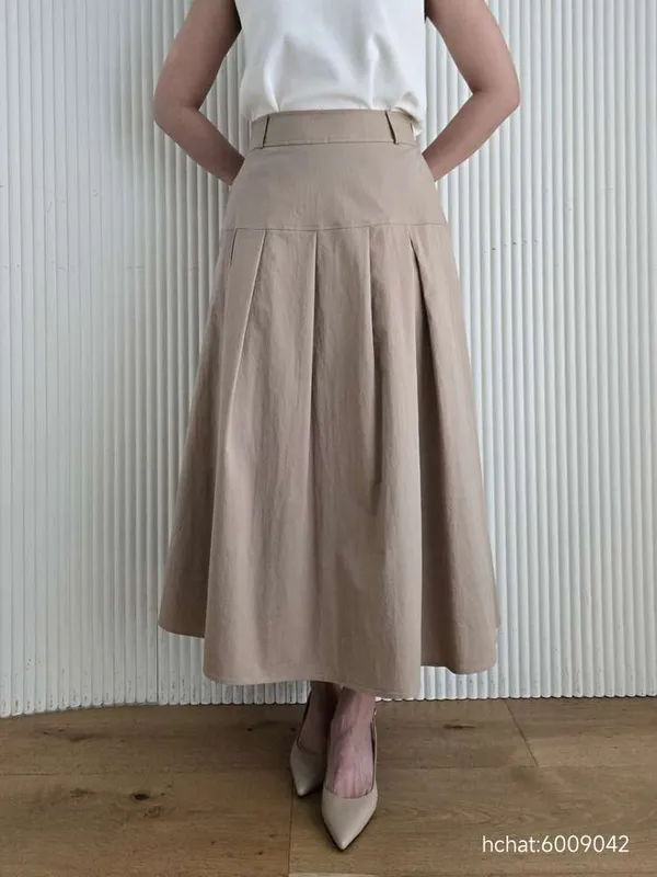 Elegant High-Waisted Pleated Skirt to Showcase Your Charming Aura