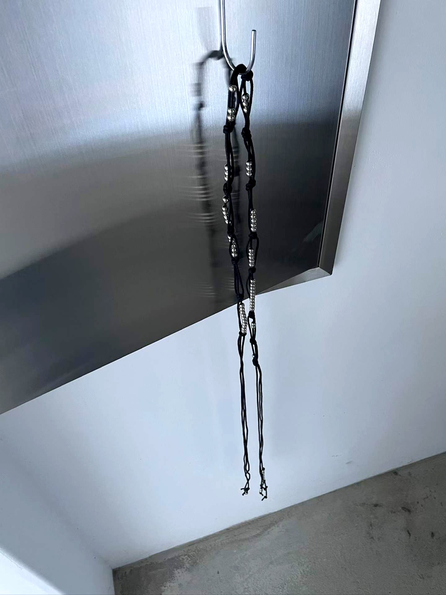 패셔너블한 검정 여성 액세서리 목걸이, 반짝이는 보석 장식