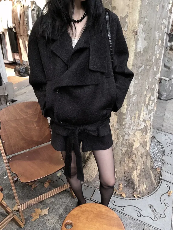 Stylish Black Lace-Up Coat: Elegant and Warm