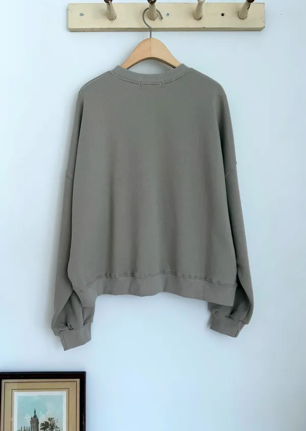 Trendy Casual Women's Top with Comfortable Loose Fit