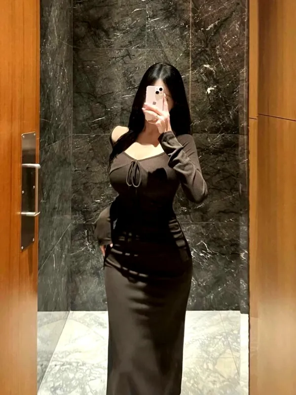 Elegant Slim-Fit Long Dress to Showcase Your Charming Curves