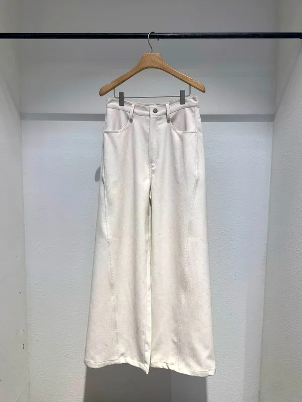 Fashionable Loose Fit Casual Pants - Comfortable and Versatile for Everyday Wear