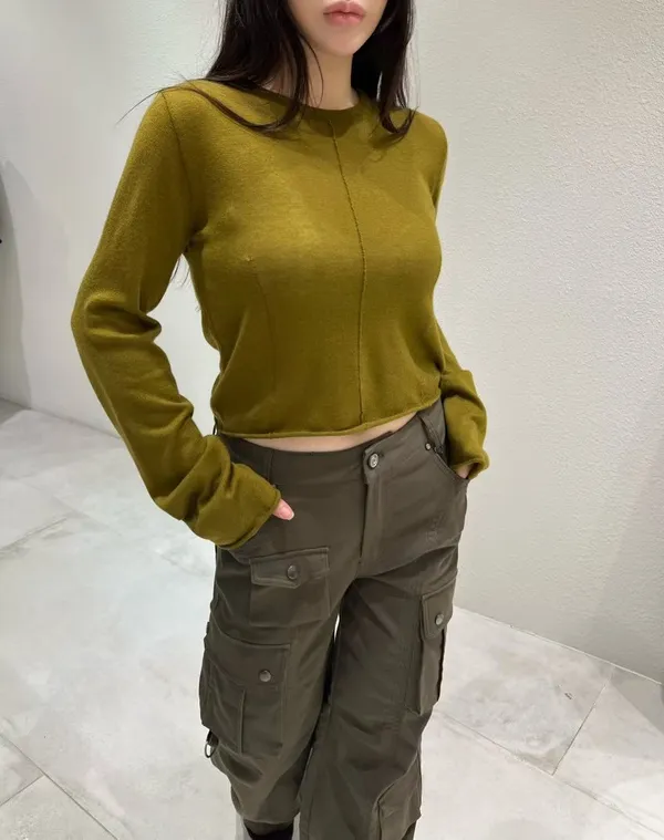 Stylish and Minimalist Knitted Sweater - Comfortable and Versatile for Autumn and Winter