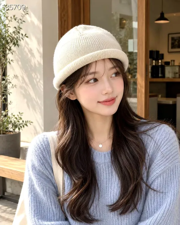 Fashionable Women's Knitted Hat, Warm and Comfortable, A Must-Have for Versatile Styling