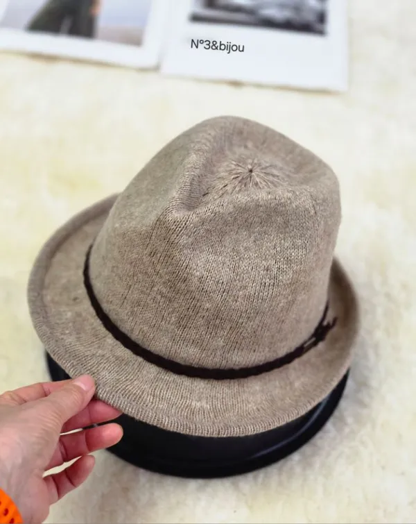Fashionable Simple Knit Hat, Comfortable and Warm
