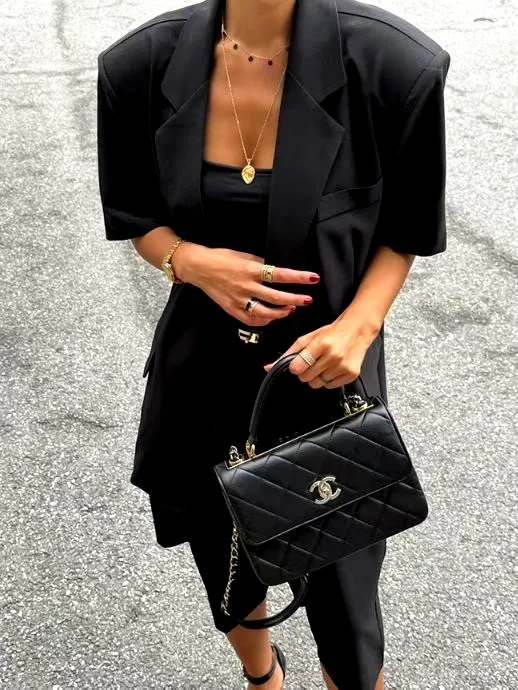 Fashionable Loose Women's Top, Elegant Style