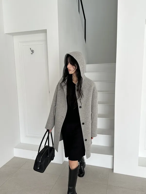 Stylish Gray Hooded Jacket, Elegant and Minimalist Design