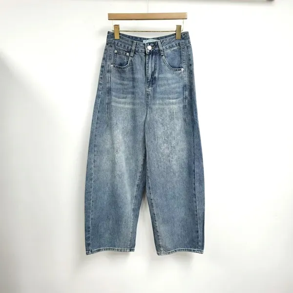 Stylish High-Waisted Jeans for Effortless Casual Looks