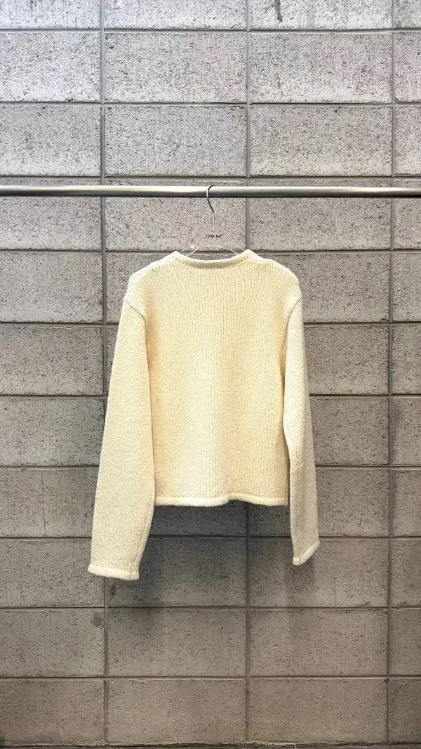 Minimalist Style Knitted Sweater, Comfortable and Versatile