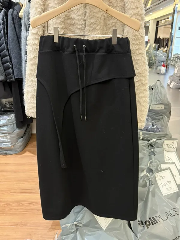 Fashionable Versatile Black Dress for Women, Comfortable Casual Style