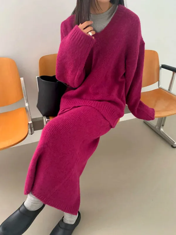 Stylish Loose V-Neck Sweater, A Must-Have for Warm and Cozy Autumn and Winter