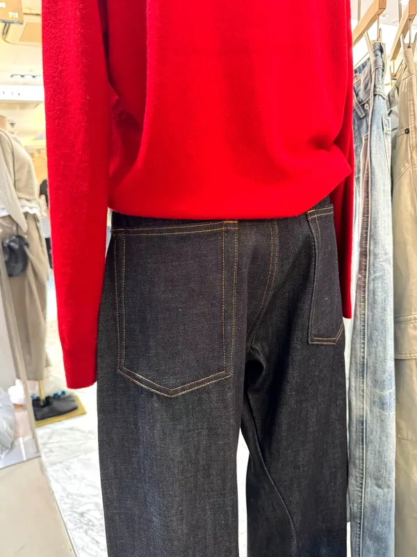 Stylish Slim Fit Women's Jeans - A Classic Essential