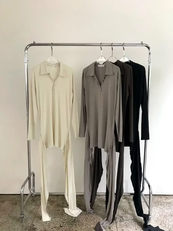 Stylish and Minimalist Women's Top, Comfortable and Versatile