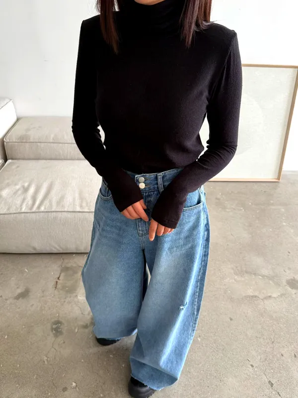 Fashionable Versatile Black Turtleneck Top, Comfortable and Soft