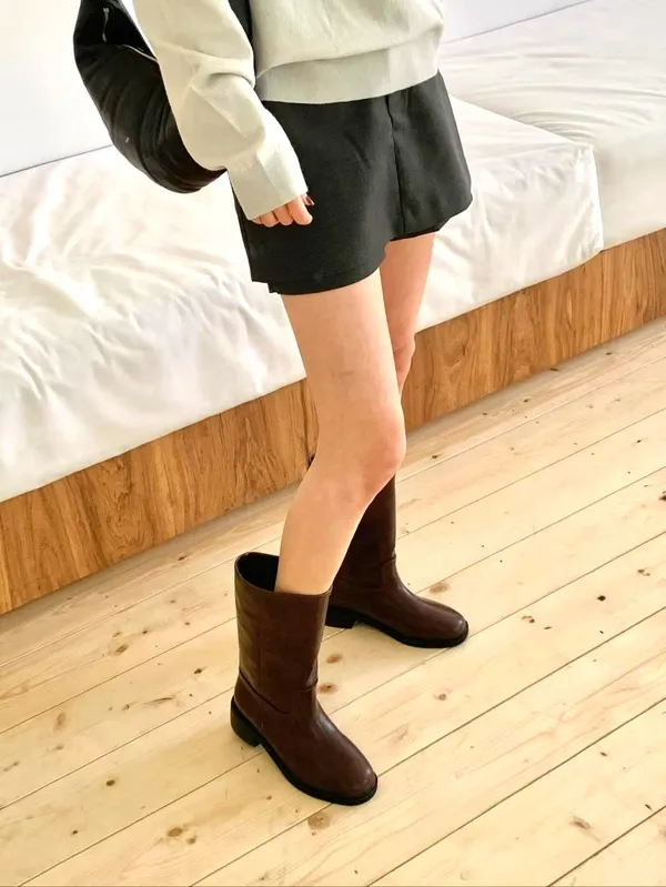 Stylish Women's Boots: Elegance Meets Comfort ➡️ Shoe Store B / 2f / #49 Mood on🌙
