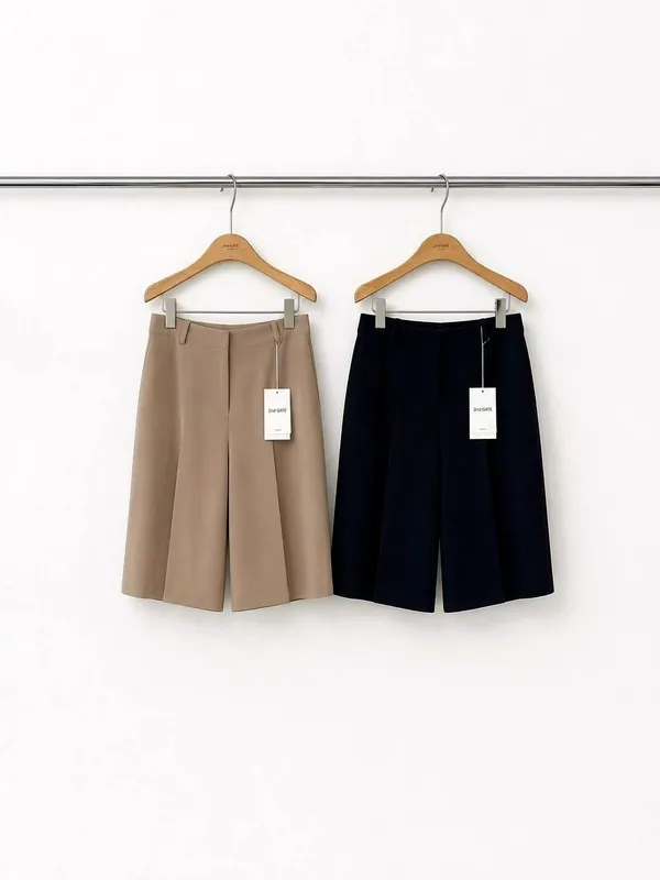 Stylish Versatile Women's Shorts, Lightweight and Comfortable for Summer Wear