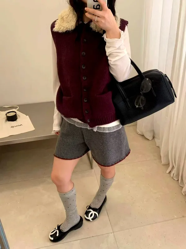 Stylish Women's Vest Jacket - Warm, Comfortable, and Versatile