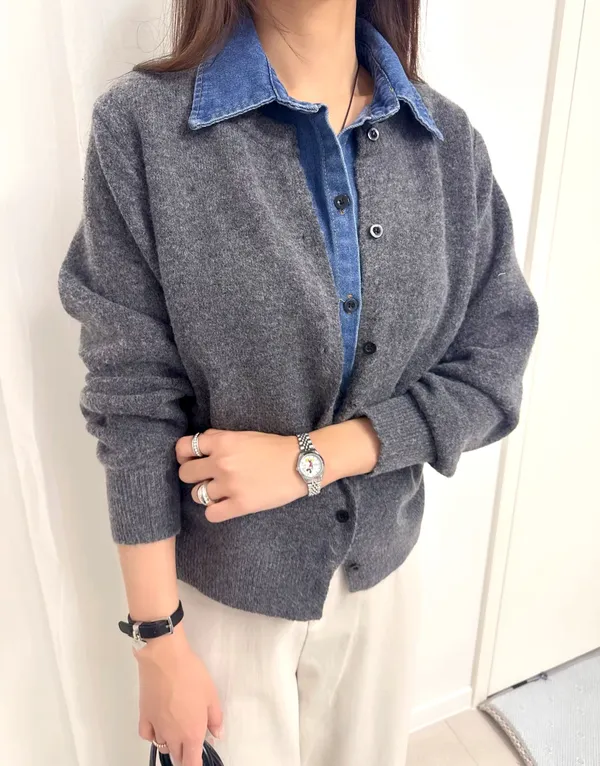 Stylish Gray Women's Top with Comfortable Knit Design