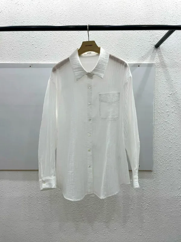 Fresh and Breathable Women's Top, Perfect for Spring and Summer Outfits