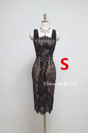 Seductive Lace Dress to Showcase Your Alluring Curves