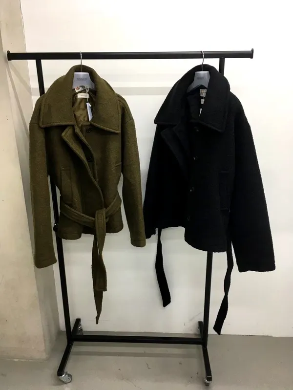Stylish Women's Coat, Warm and Comfortable, Versatile Style