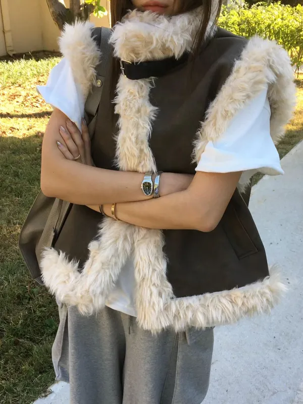 Stylish Women's Vest Jacket - Warm, Comfortable, Perfect Match