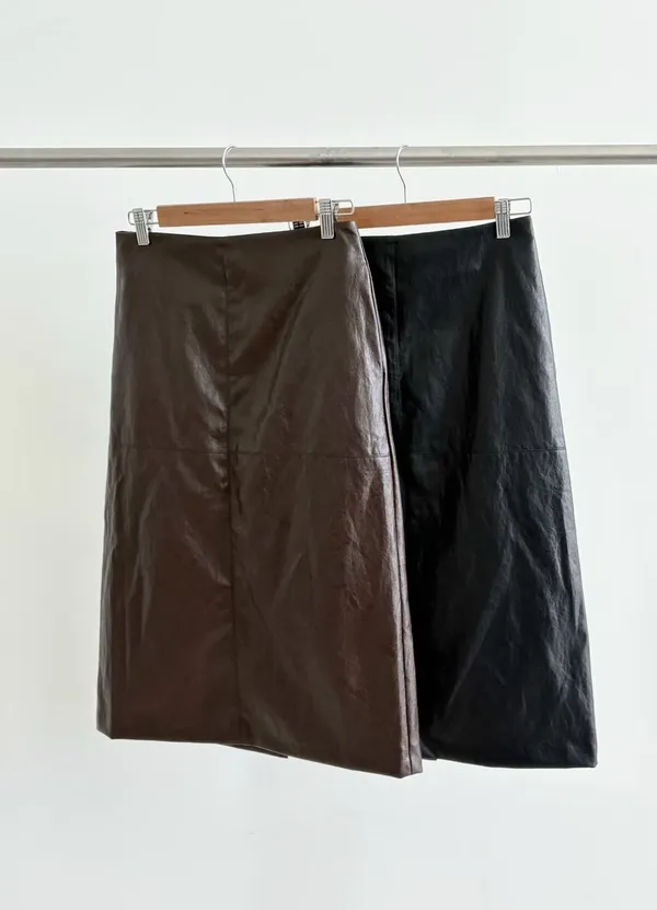 Stylish Leather Midi Skirt - Elevate Your Elegance