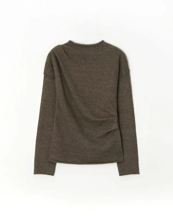 シンプルで快適な女性用Tシャツ、日常着に最適