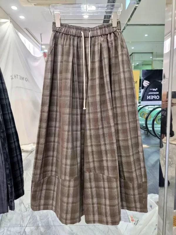 Stylish Plaid Loose Women's Pants for a Comfortable Casual Look